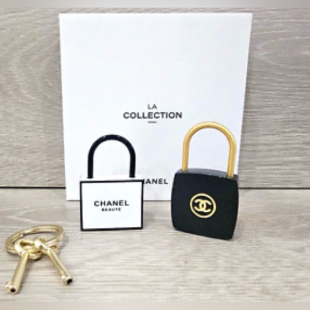 CHANEL Set of 2 Locks with Keys NIB NWT SEALED IN BOX - Picture 2 of 5